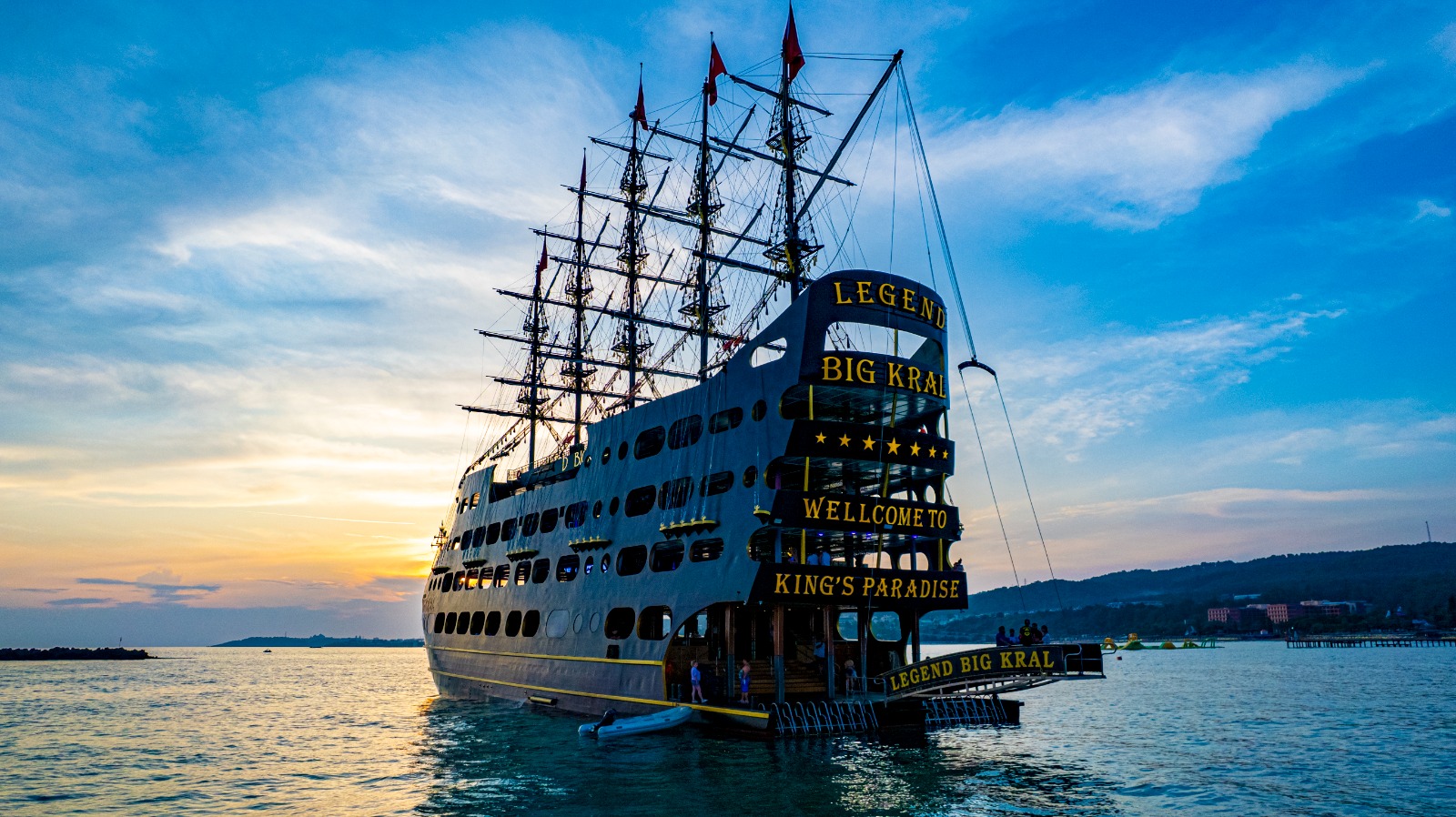 Sunset Boat Tour